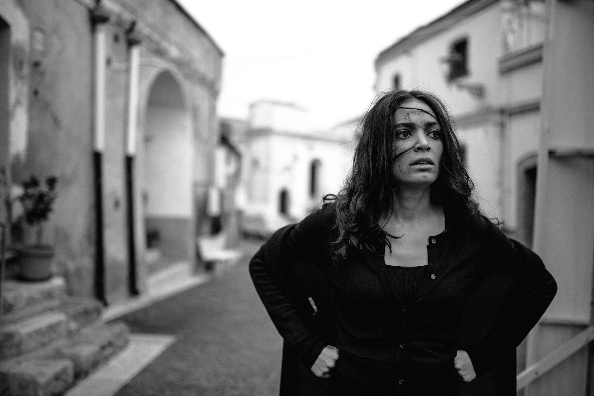 Ti mangio il cuore, il trailer del film con Elodie Sky TG24 Ti mangio il cuore, il trailer del film con Elodie Sky TG24